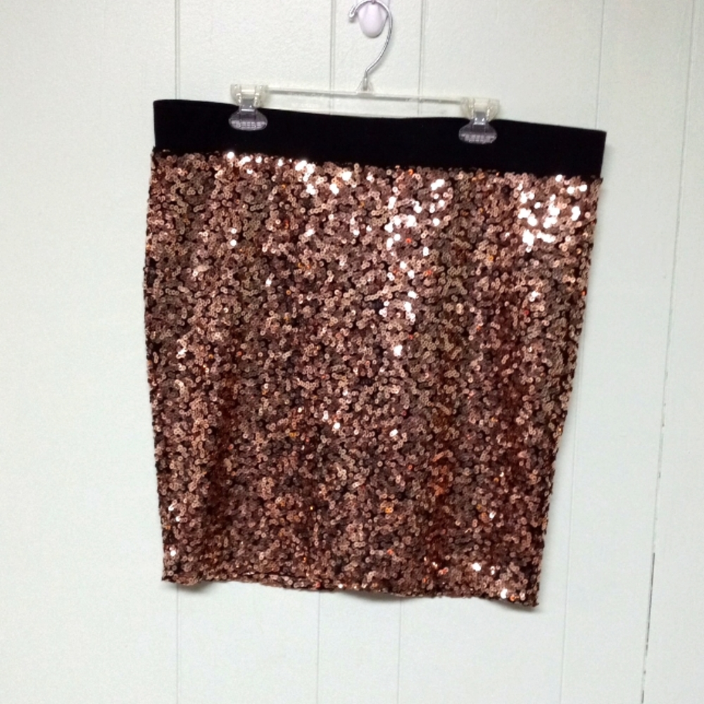 NWT Torrid 2 CHAMPAIGN SEQUIN MINI SKIRT WOMENS 2X 18/20